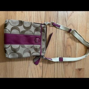 Coach tan and burgundy crossbody bag. Used. Good condition.